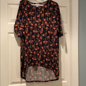 Lularoe Top Irma